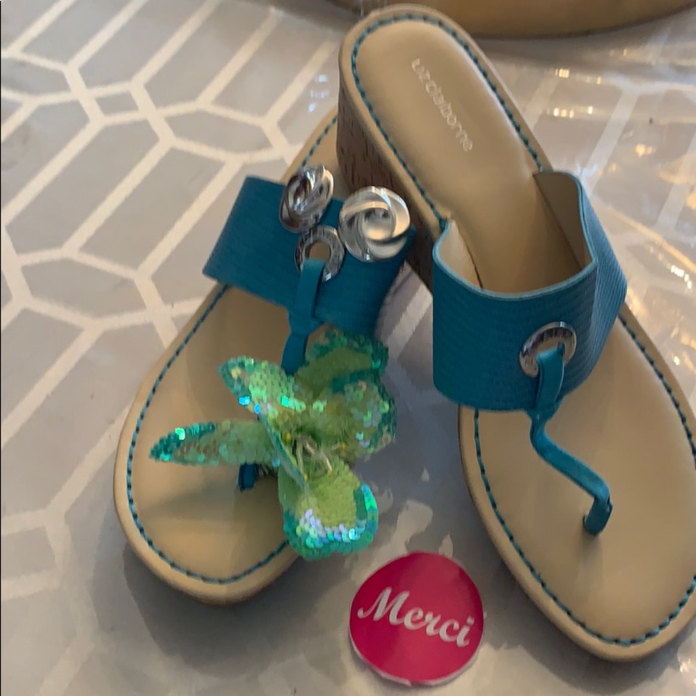 🌸Liz Claiborne Aqua sandals size 8.5
